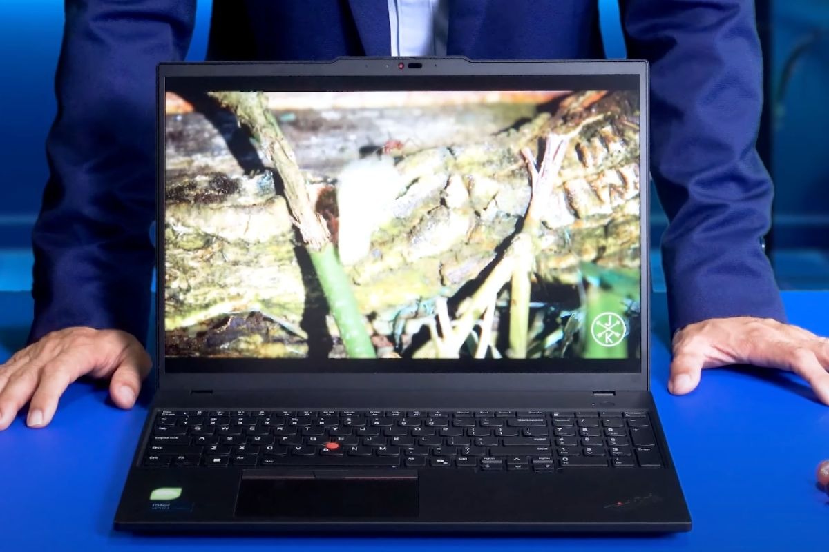 Màn hình IPS, độ phân giải 1920 x 1200px cho chất lượng hiển thị sắc nét, chân thực