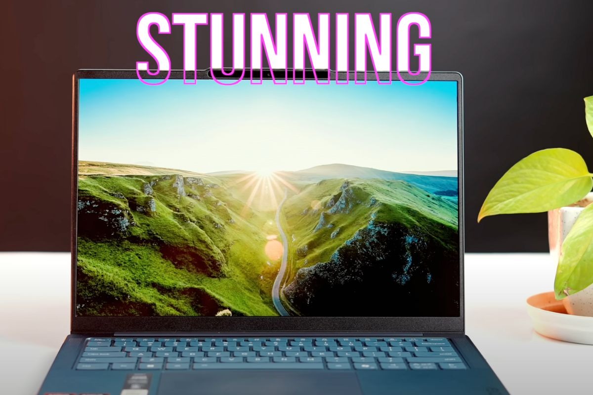 Lenovo Yoga Slim 7 14AKP10 sở hữu màn hình OLED sắc nét