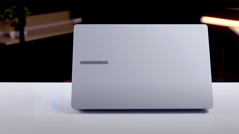 Asus ExpertBook P1503CVA-i516-63WS - Thiết kế gọn nhẹ, sang trọng