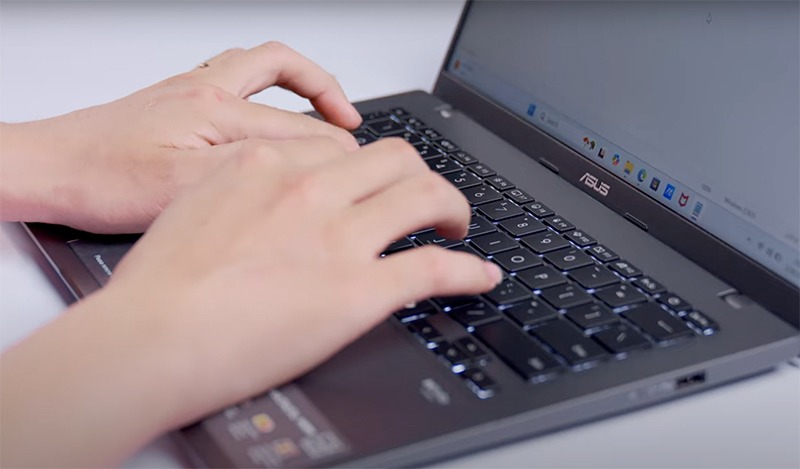 ASUS Vivobook S14 S3407CA-LY096WS - Pin lớn, thoải mái dùng cả ngày