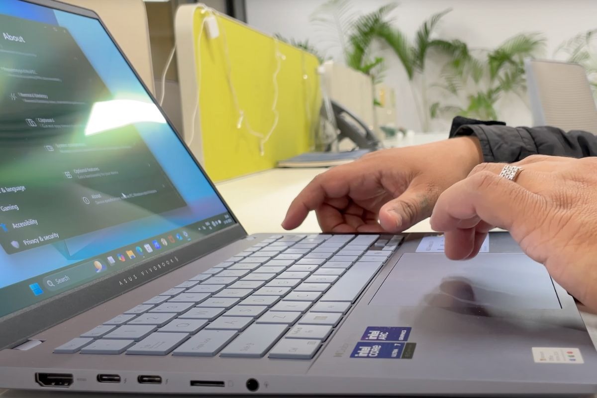 Trải nghiệm về bàn phím và touchpad trên ASUS Vivobook S 14 OLED S5406MA-PP046WS