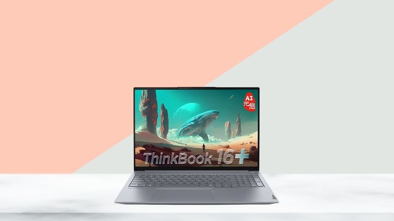 Dù có màn hình lớn nhưng Lenovo ThinkBook 16 G7+ AKP thuận tiện di chuyển nhiều nơi