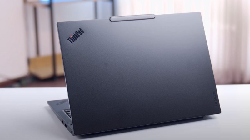 Thiết kế Lenovo ThinkPad E14 Gen 7 21SX0032VN thời thượng và sang trọng