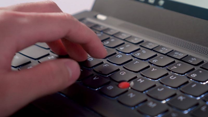 Bàn phím Lenovo ThinkPad T14s Gen 2 (Intel) có độ nảy tốt