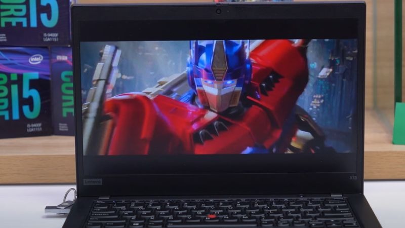 Lenovo Thinkpad X13 Gen 1 hiển thị hình ảnh sống động
