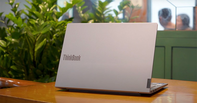 Lenovo ThinkBook 16 G8 IAL 21SK0071VN - Vỏ hợp kim nhôm bền bỉ, vẻ ngoài chuyên nghiệp