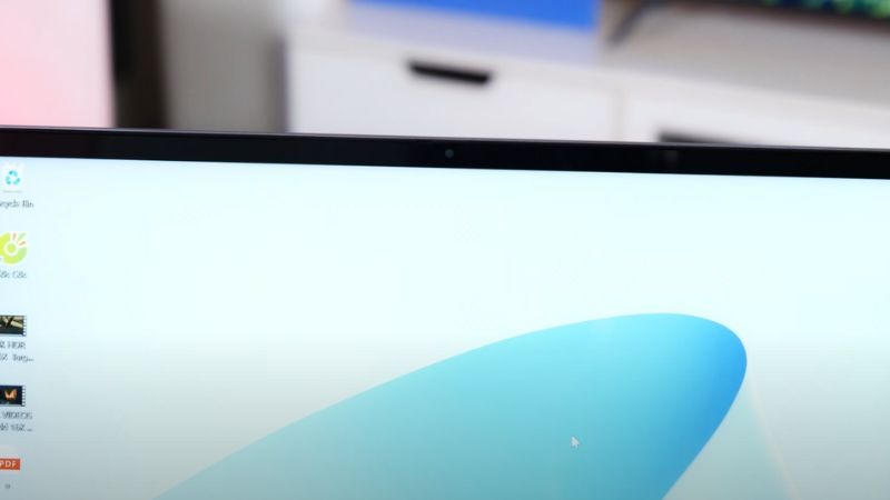 Dell Inspiron 14 7440 2 in 1 N4I5006W1 trang bị webcam vật lý