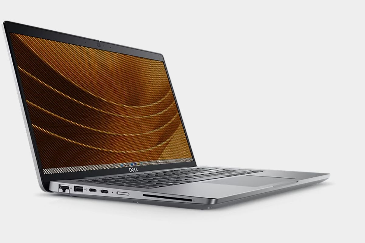 Thời lượng pin đáp ứng tốt nhu cầu làm việc