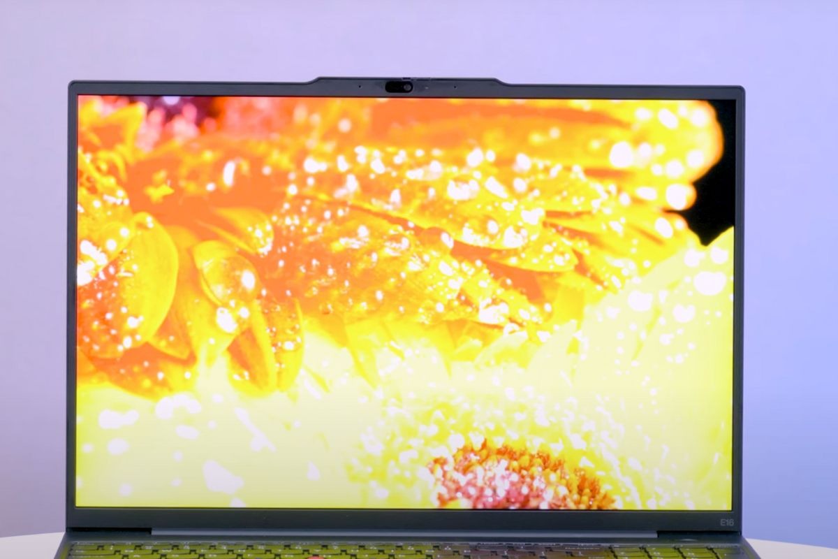 Lenovo ThinkPad E16 Gen 3 21SR002RVN có màn hình rộng 16 inch