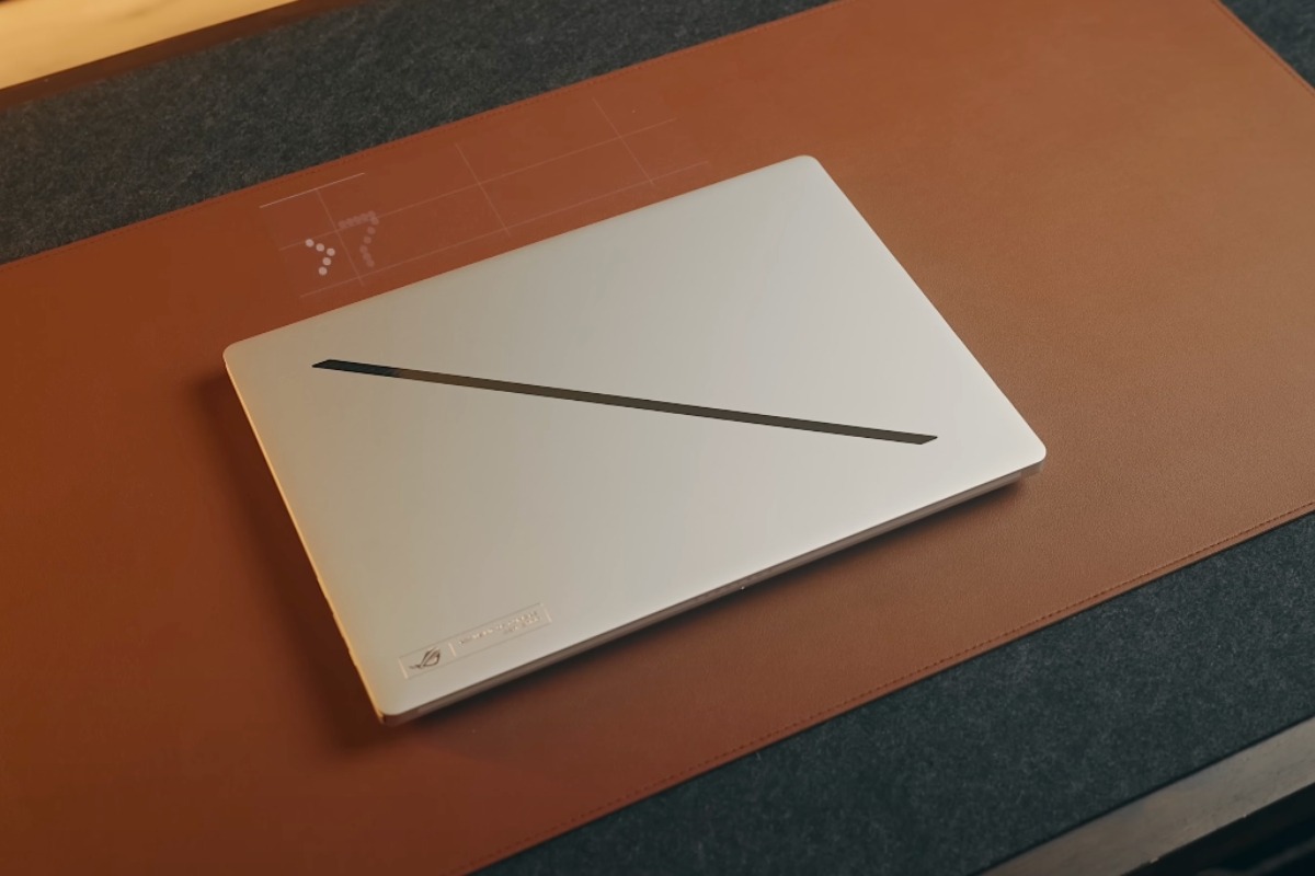 Asus ROG Zephyrus G14 2025 có tông màu Moonlight White