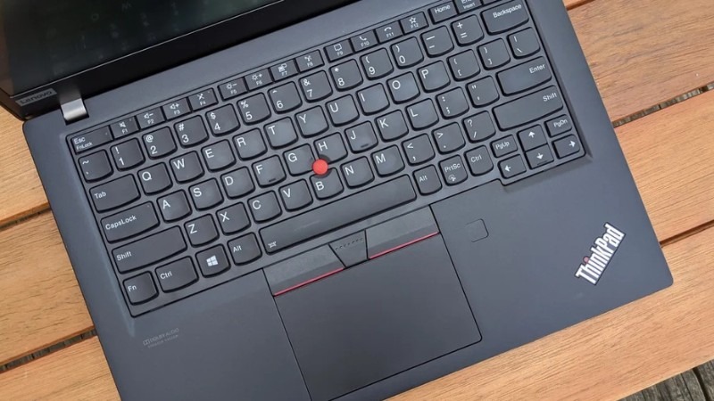 Lenovo ThinkPad X13 GEN 6 21RK00AMVA có hành trình phím sâu, độ nảy tốt