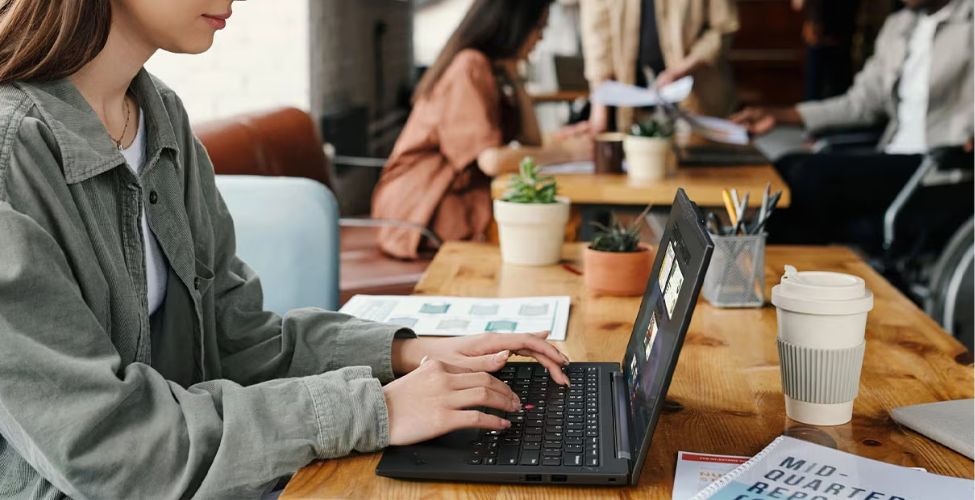 Hiệu năng Lenovo ThinkPad T14s Gen 6 21N1001UVN