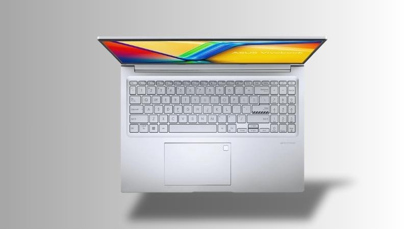 Asus Vivobook 16 có bàn phím full size