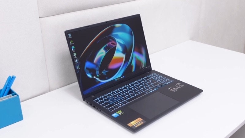 ASUS Gaming V16 V3607VU-RP190W có webcam FHD hiển thị hình ảnh sắc nét