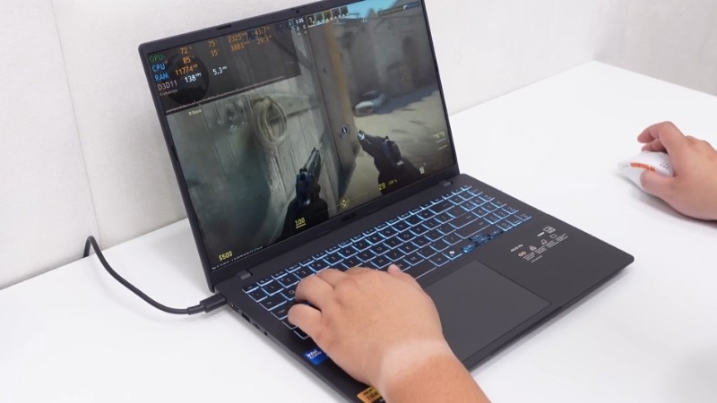 Màn hình ASUS Gaming V16 V3607VU-RP190W có tần số quét đến 144Hz