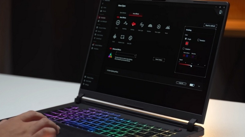 ASUS ROG Strix G16 G615LR-S5289W có không gian lưu trữ rộng rãi