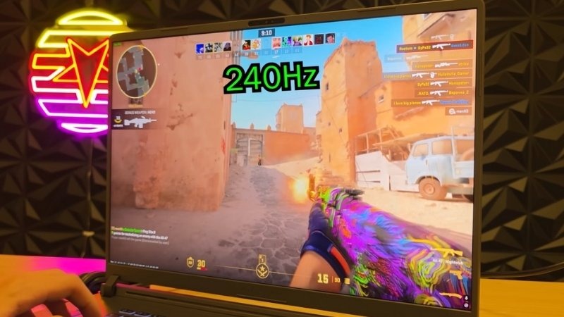 ASUS ROG Strix SCAR 18 G835LW-SA172W có tần số quét đến 240Hz