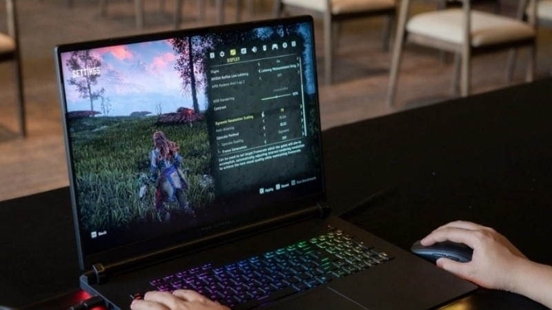 ASUS ROG Strix SCAR 18 G835LW-SA172W có hiệu năng siêu khủng