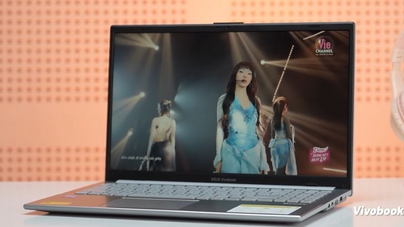 Asus Vivobook Go 15 E1504GA-BQ1141W chạy sẵn Windows 11 Home