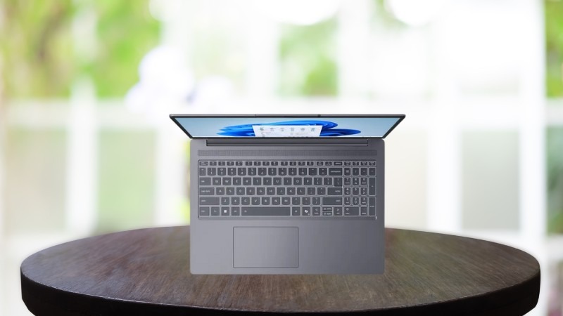 Thiết kế Lenovo IdeaPad Slim 3 16ARP10 83K80016VN mỏng nhẹ