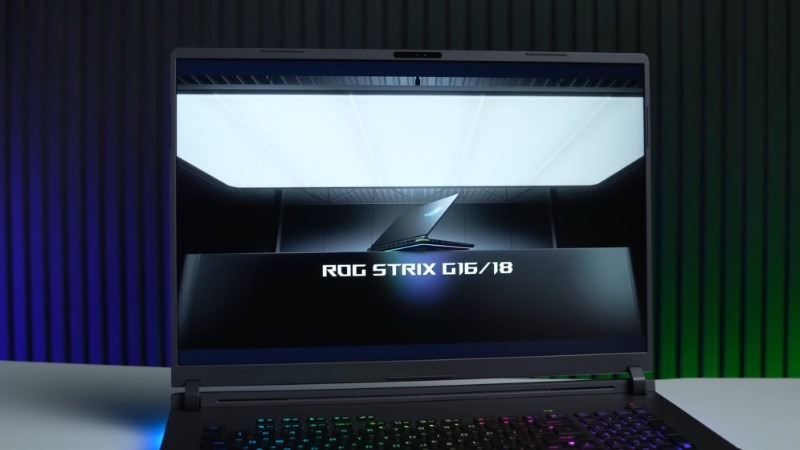 ASUS ROG Strix G18 G815LR-S9211W phù hợp cho game thủ chuyên nghiệp