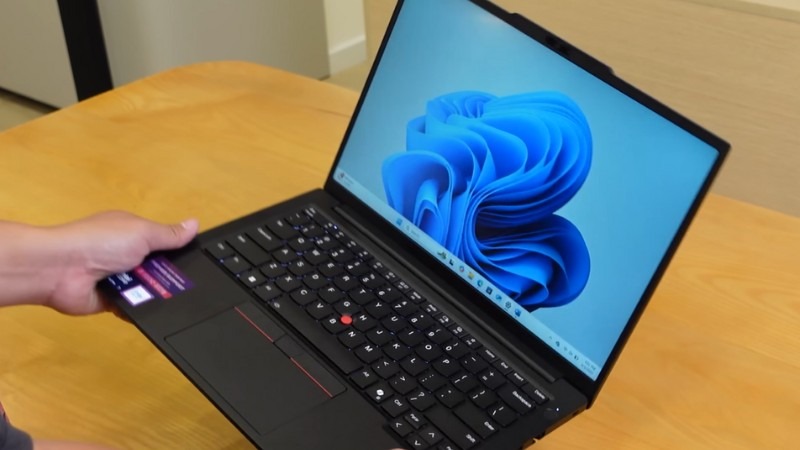 Âm thanh và webcam Lenovo ThinkPad E14 Gen 7 21SX0031VN