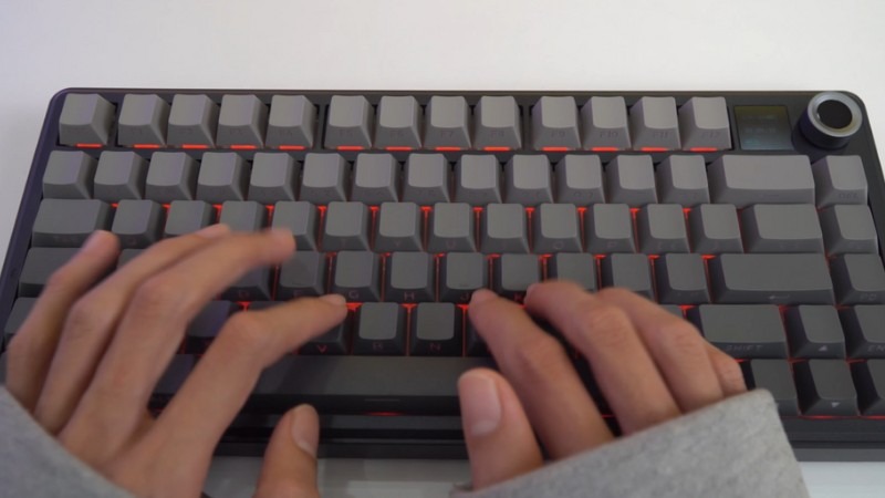 Bàn phím cơ Aula F75 Max được pre-lubed từ nhà máy và Light Diffuser