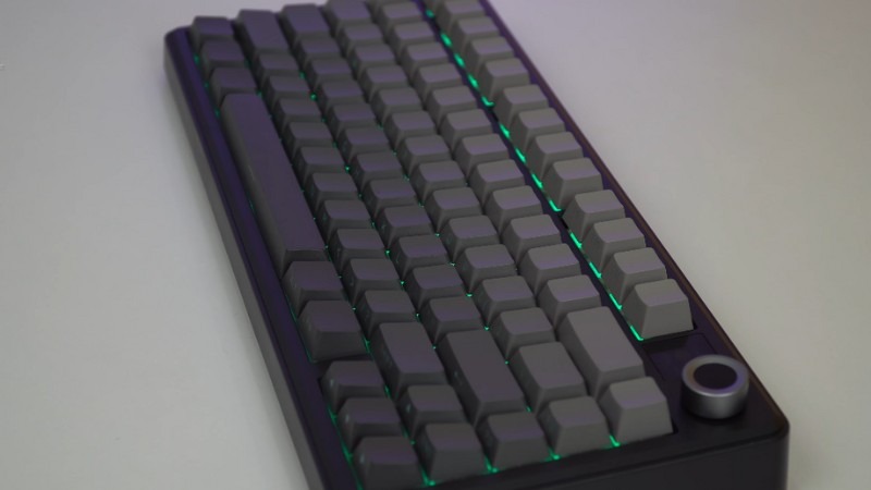 Bàn phím cơ Aula F75 Max đi theo layout 75% với khoảng 80 phím