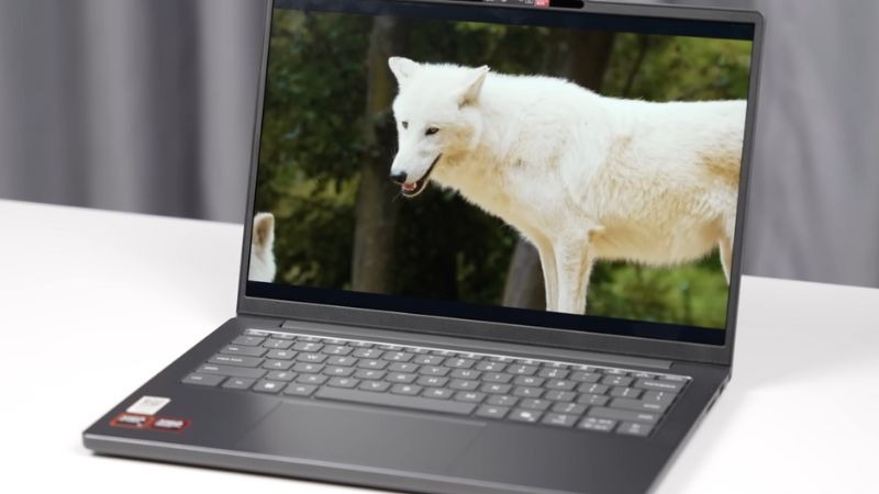 Laptop Lenovo IdeaPad Slim 3 14ARP10 83K6000BVN phù hợp cho sinh viên, học sinh, nhân viên văn phòng
