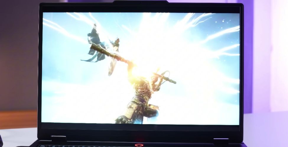 Màn hình Lenovo Legion Pro 5 16IAX10 83F3003VVN