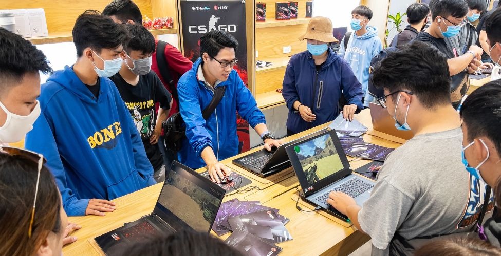 Chọn mua Lenovo ThinkPad E14 Gen 7 21T90021VA