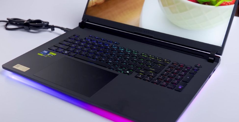 Bàn phím ASUS ROG Strix SCAR 18 G835LX-SA193W