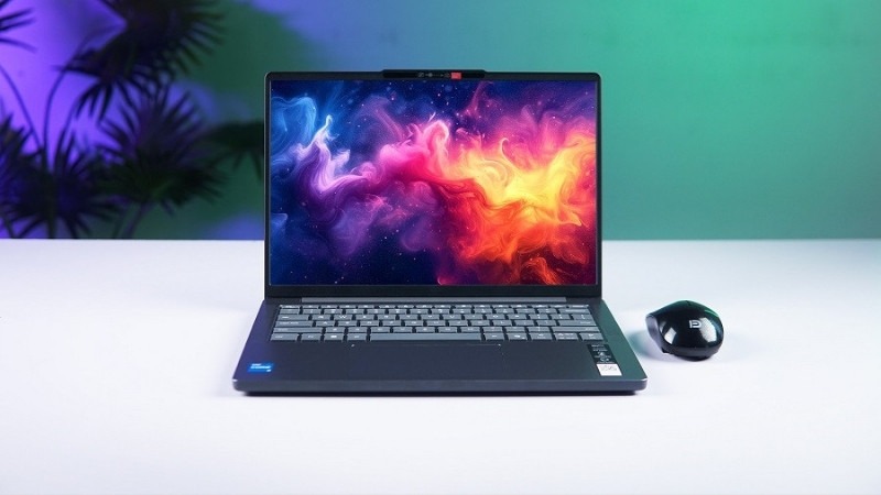 Màn hình 14 inch WUXGA 16:10 cho không gian hiển thị rộng rãi