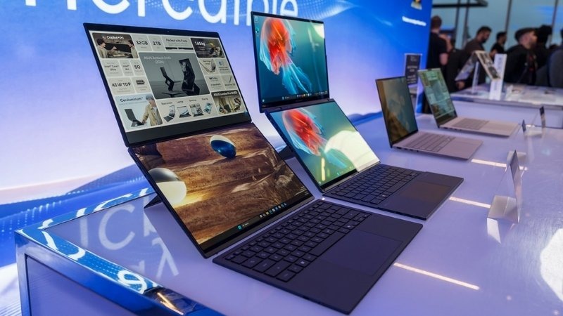 Zenbook DUO 2026 sở hữu 2 màn hình 14 Lumina Pro OLED 3K, VRR 48 - 144Hz, mượt và tiết kiệm điện