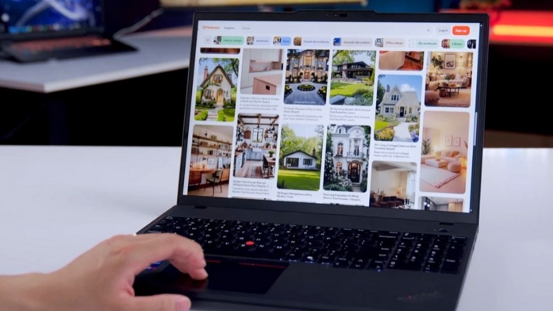 Khả năng đa nhiệm Lenovo ThinkPad P16s Gen 4 21QV005AVN cực đại: 32GB RAM DDR5 và 1TB SSD