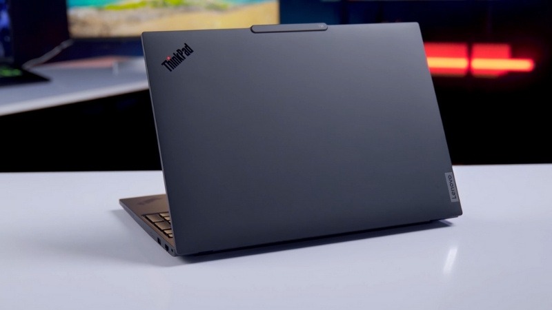 Đặc điểm nổi bật của laptop Lenovo ThinkPad P16s Gen 4 21QV005AVN