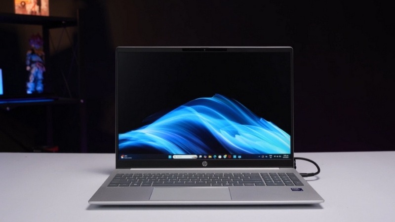 HP OmniBook 5 16-ag1066AU BZ7S9PA có bảo mật tối ưu và Webcam sắc nét 