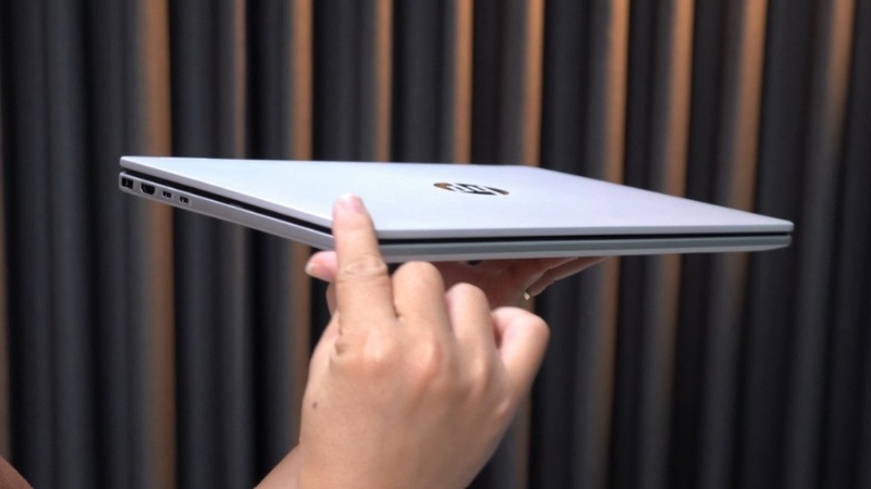 Laptop HP OmniBook 5 Flip 14-fp0055TU BZ7Q4PA phù hợp cho nhân viên văn phòng, doanh nhân