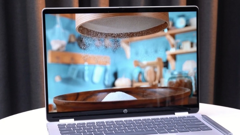 HP OmniBook 5 Flip 14-fp0055TU BZ7Q4PA sở hữu bộ nhớ RAM 24GB LPDDR5 5200MHz có thời gian sử dụng khoảng 7-9 giờ