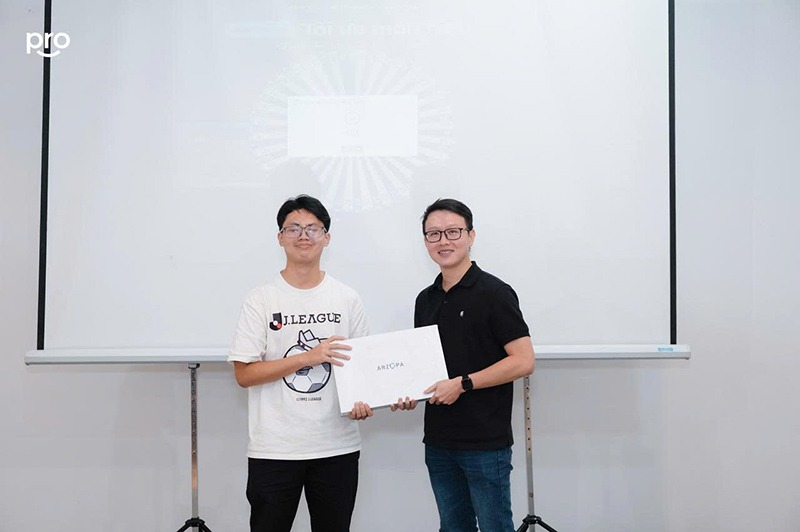 Người may mắn trúng màn hình Arzopa Z3FC