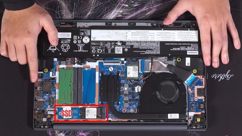 Lenovo V14 G5 IRL 83HD0031VN có RAM và ổ cứng có tốc độ cao