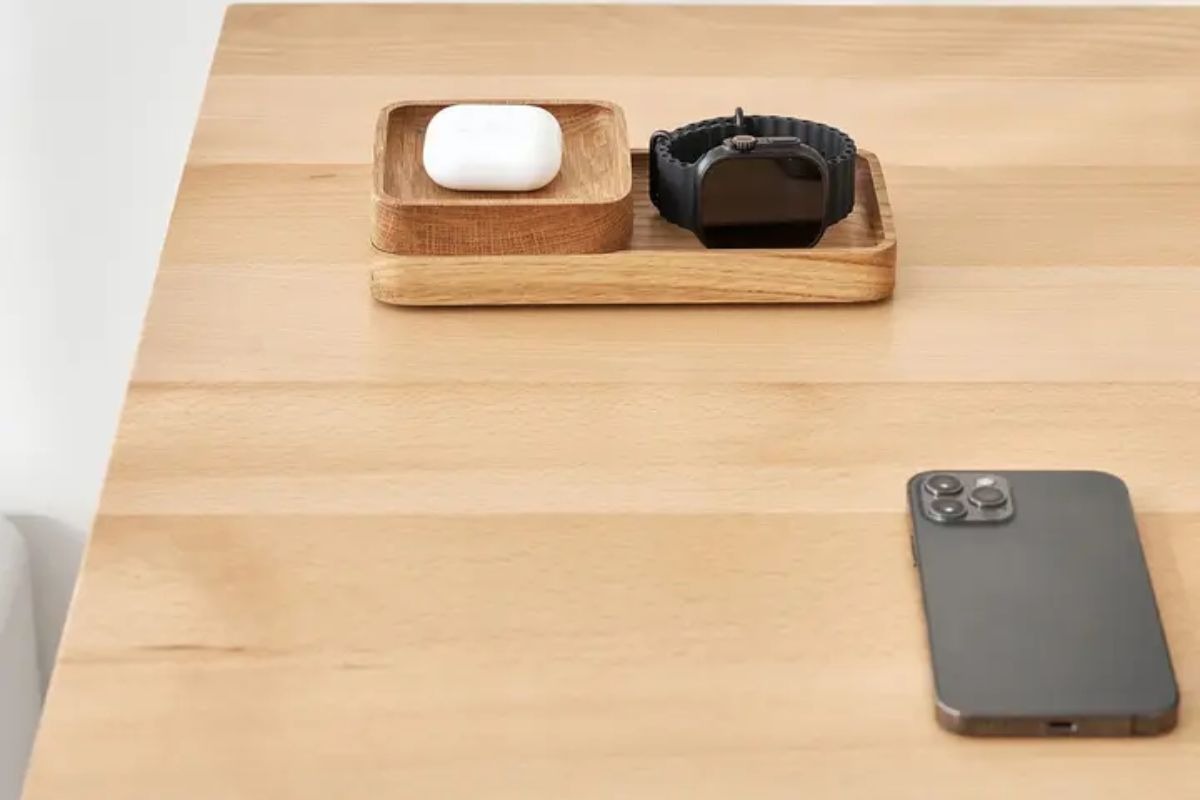 Mặt bàn nâng hạ Fusion Edge mịn đẹp, chống trầy xước hiệu quả, dễ vệ sinh