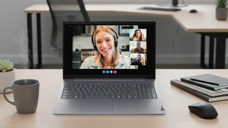 Lenovo V15 G5 IRL 83HF00BWVN trang bị camera HD 720p có phần nắp che vật lý