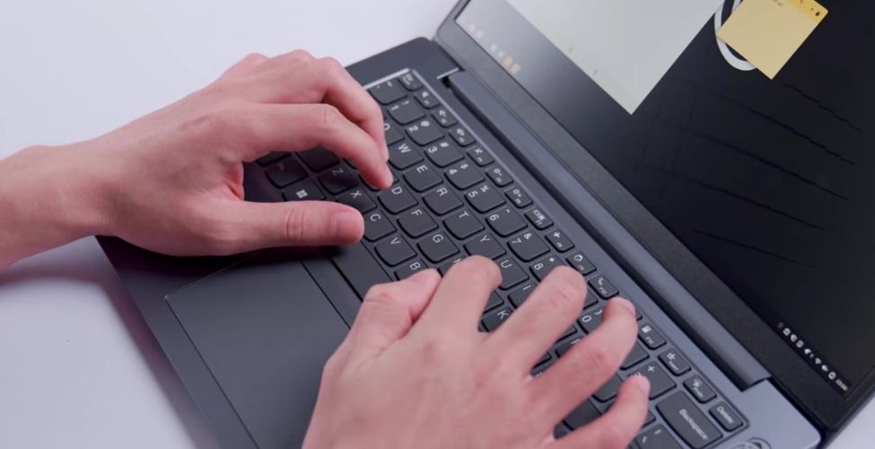 Bàn phím Lenovo V14 G5 IRL 83HD0034VN