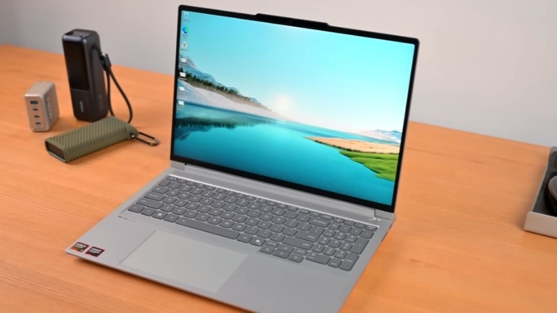 Lenovo Thinkbook 16 G8+ 2026 trang bị camera 1080p sắc nét cùng cảm biến hồng ngoại (IR)