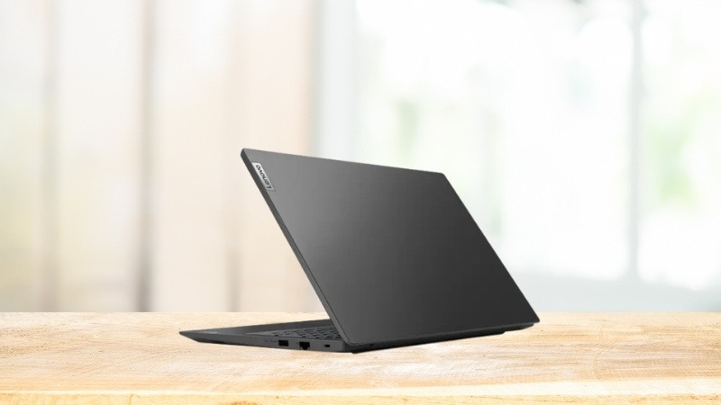 Vẻ ngoài đơn giản, cứng cáp của Lenovo V15 G6 ARP 83V40029VN