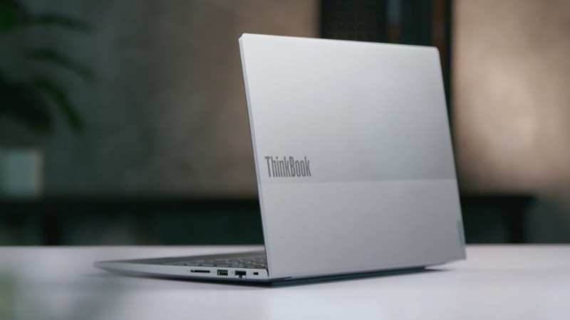 Lenovo ThinkBook 14 G9 IRL 21UY008JVA có pin đủ dùng khi làm việc