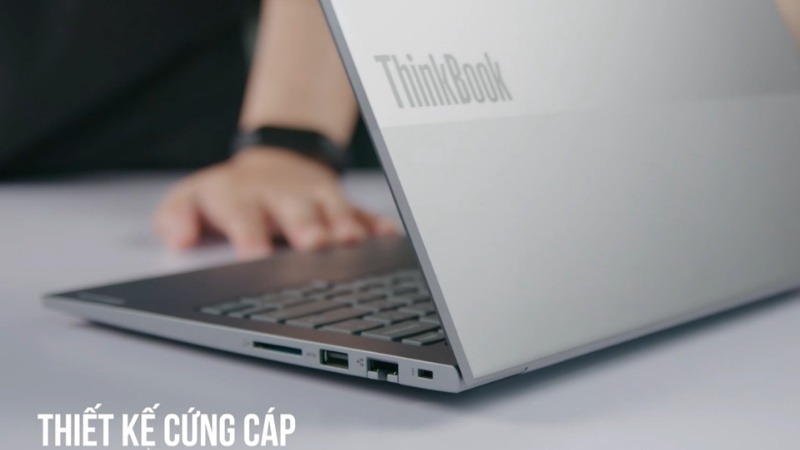 Lenovo ThinkBook 14 G9 IRL 21UY008MVA thiết kế hiện đại, sang trọng với màu xám thời thượng