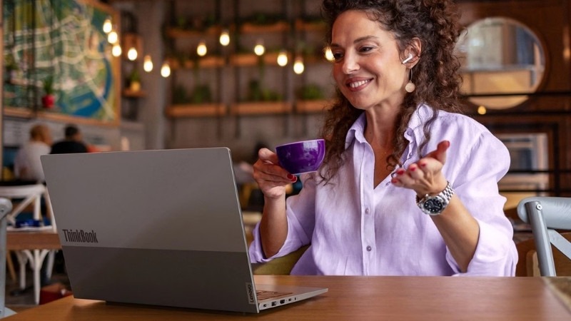 ThinkBook 14 G9 IRL 21UY008YVN phù hợp cho dân văn phòng, người làm kinh doanh, sinh viên,...