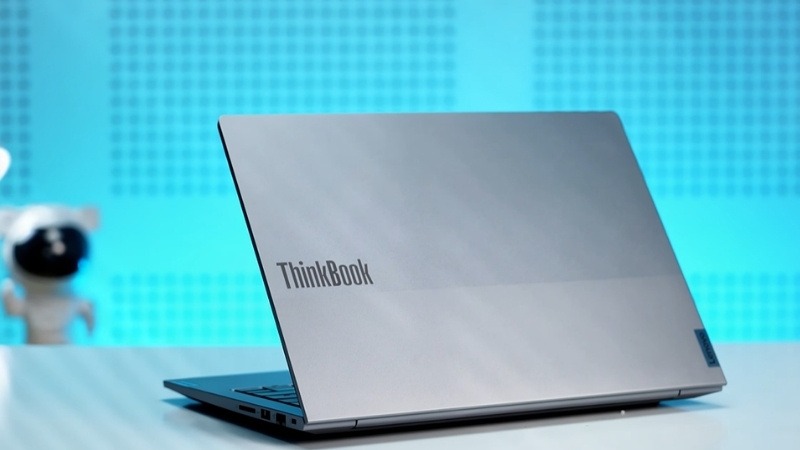 Lenovo ThinkBook 14 G9 IRL 21UY008YVN mang lại thời gian sử dụng thực tế khoảng 5 - 6 tiếng